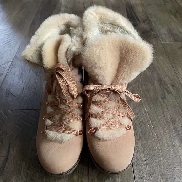 J.Crew Nordic Wedge Boot Subtle Pink 8 NWOB Blogger Favorite - Picture 3 of 6